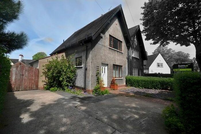 3 Bedroom Semi-Detached House To Rent In Chestnut Grove, Garden Village HU8