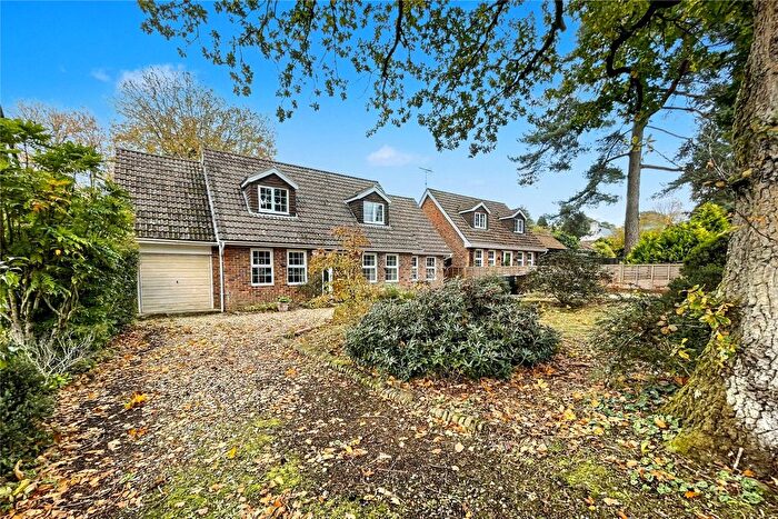 3 Bedroom Detached House For Sale In Headley Down, Hampshire, GU35