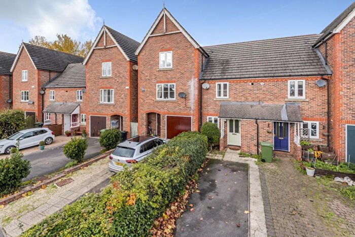 2 Bedroom Terraced House To Rent In Abingdon, Oxfordshire, OX14