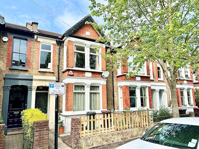 1 Bedroom Flat To Rent In Howard Road, Walthamstow, E17