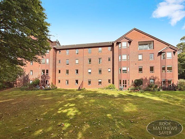 2 Bedroom Apartment For Sale In The Grove, Newcastle Upon Tyne, NE3