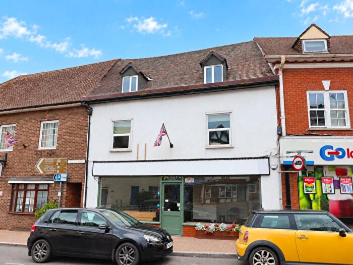 Maisonette For Sale In Broad Street, Newent, Gloucestershire, GL18
