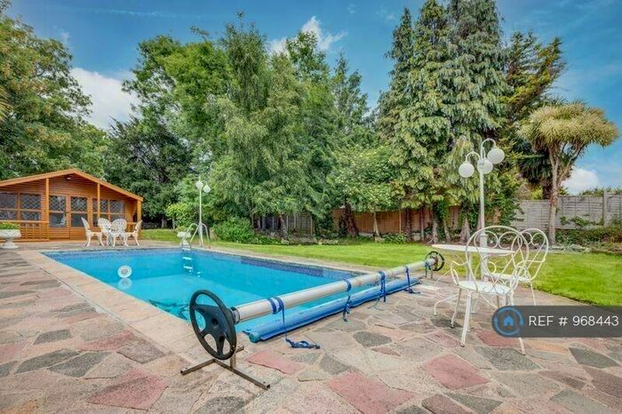 5 Bedroom Detached House To Rent In Avondale Road, Bromley, BR1