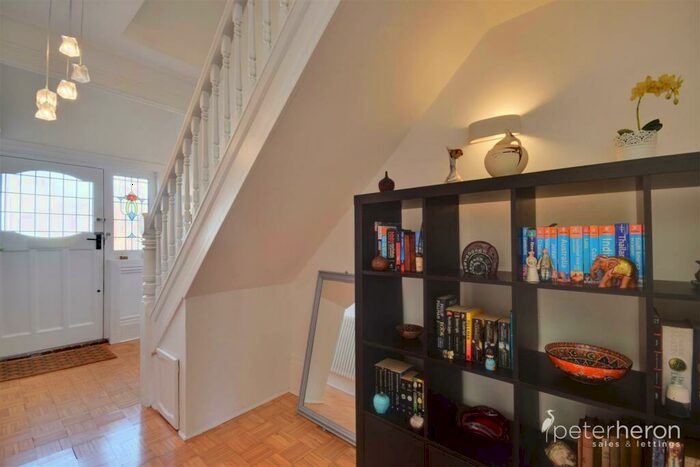 3 Bedroom Semi-Detached House For Sale In Henderson Road, St Gabriels, Sunderland, SR4