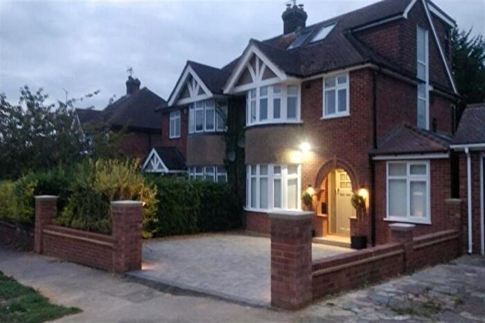 4 Bedroom Semi-Detached House To Rent In Falmouth Road, Reading, RG2