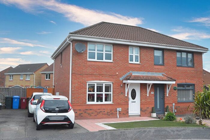 3 Bedroom Semi Detached House For Sale In Kersehill Crescent, Falkirk, FK2