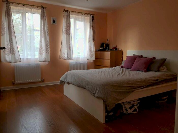 1 Bedroom Flat To Rent In Flat, Leeds, LS12