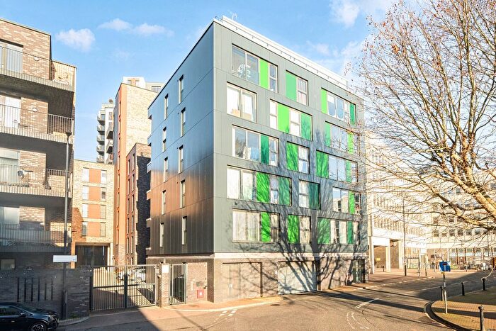 2 Bedroom Flat For Sale In Bunton Street, Woolwich, London, SE18