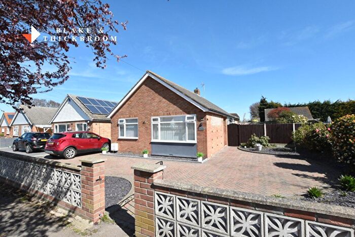 2 Bedroom Detached Bungalow For Sale In Cottage Grove, Clacton-on-Sea, Essex, CO16
