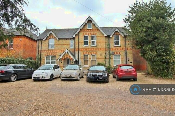 1 Bedroom Flat To Rent In Greenbanks, Basingstoke, RG21