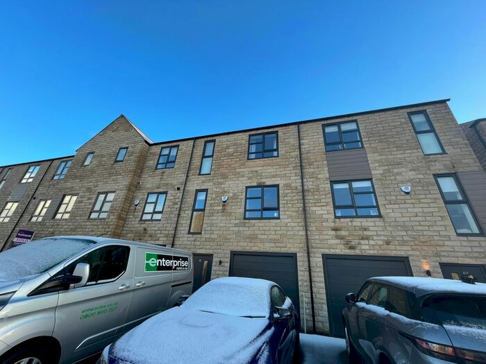3 Bedroom Property To Rent In River View, Haworth, Keighley BD22