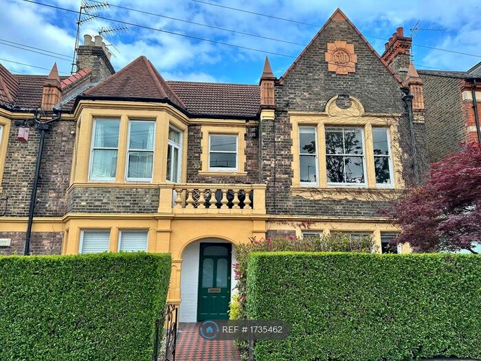 2 Bedroom Flat To Rent In Denman Road, London, SE15