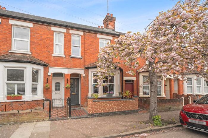 2 Bedroom House For Sale In York Street, Bedford, MK40
