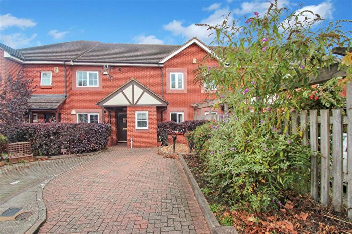 2 Bedroom Maisonette To Rent In Covallen Court, Blinco Road, Rushden, NN10