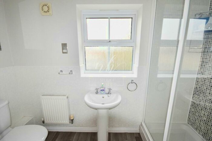 3 Bedroom Terraced House For Sale In Lloyds Way, Stratford-upon-Avon, CV37