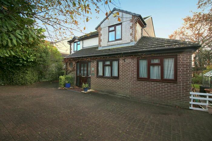 4 Bedroom Detached House For Sale In Boaden Close, Hatt, Saltash, PL12