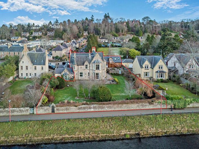 6 Bedroom Semi Detached House For Sale In Ladies Walk, Inverness, Highland, IV2