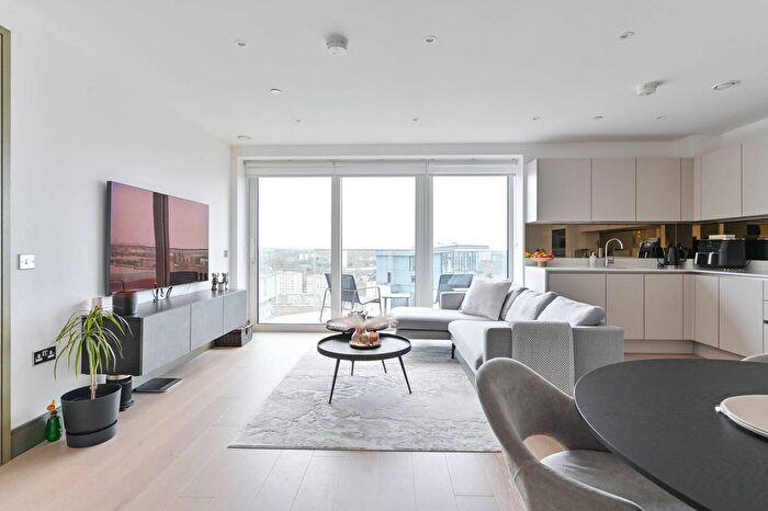 2 Bedroom Flat For Sale In Brigadier Walk, Woolwich Riverside, London, SE18