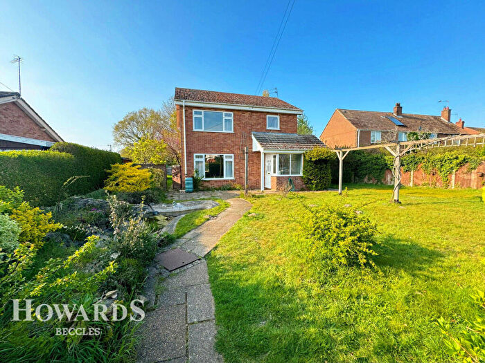 3 Bedroom Detached House For Sale In Mill Road, Mutford, NR34