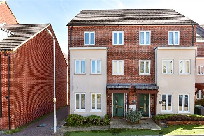 3 Bedroom Semi-Detached House For Sale In Melrose Close, Loose, Maidstone, Kent, ME15
