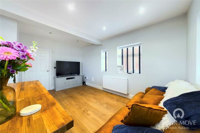 1 Bedroom Flat For Sale In Weldon Road, Corby, NN17