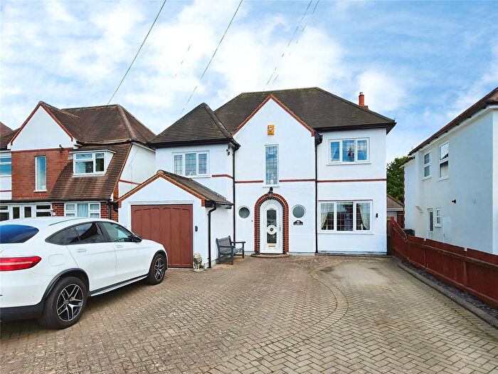 4 Bedroom Detached House For Sale In Higham Lane, Nuneaton, Warwickshire, CV11
