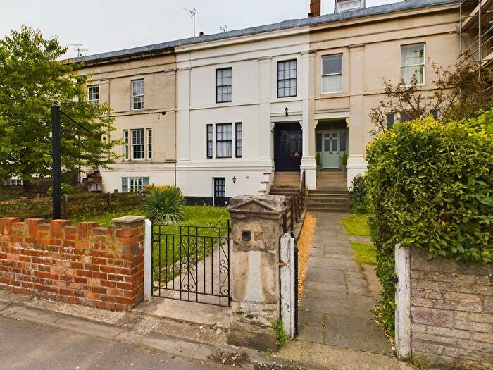 7 Bedroom Terraced House For Sale In Bristol Road, Gloucester, Gloucestershire, GL1
