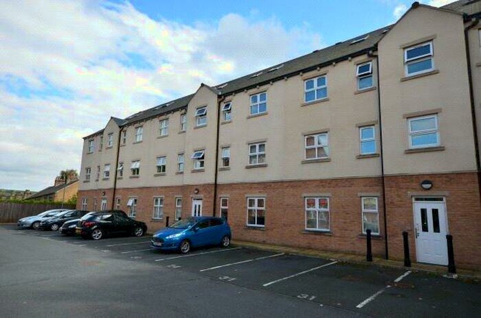 2 Bedroom Flat For Sale In Free School Lane, Halifax, West Yorkshire, HX1