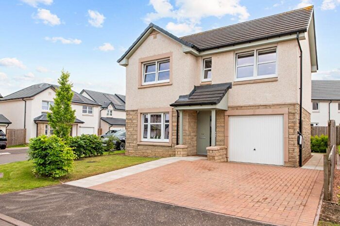 3 Bedroom Detached House For Sale In Snibble Gardens, Uphall Station, Livingston, West Lothian, EH54