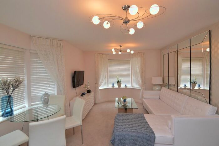 2 Bedroom Flat To Rent In Ashville Way, Wokingham, RG41
