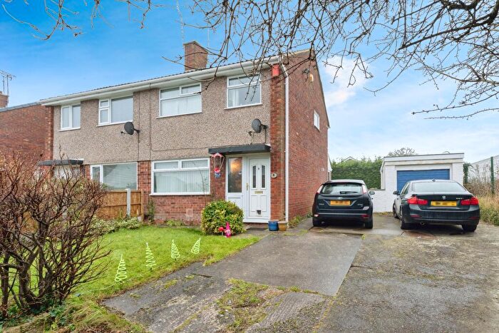 3 Bedroom Semi-Detached House For Sale In Cavalier Drive, Chester, Cheshire, CH1
