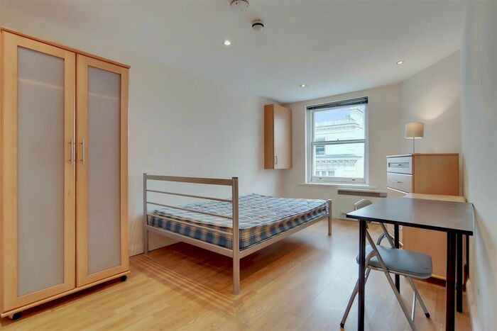 Studio To Rent In Courtfield Gardens, South Kensington, SW5
