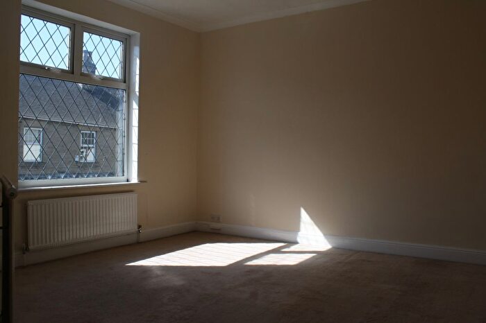 2 Bedroom End Of Terrace House To Rent In Barnsley Road, Cudworth, Barnsley, S72