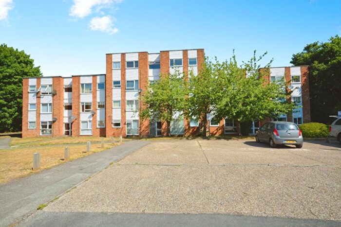 1 Bedroom Flat For Sale In Trapstyle Road, Ware, SG12