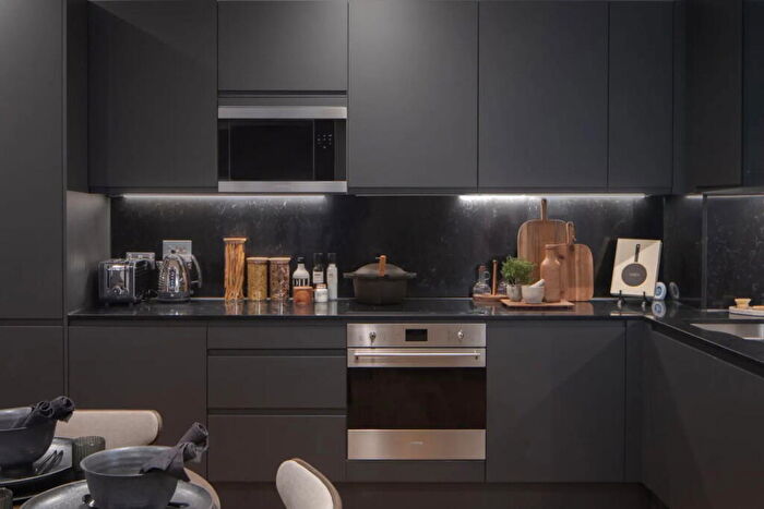 2 Bedroom Apartment For Sale In Cornbrook, Manchester, M15