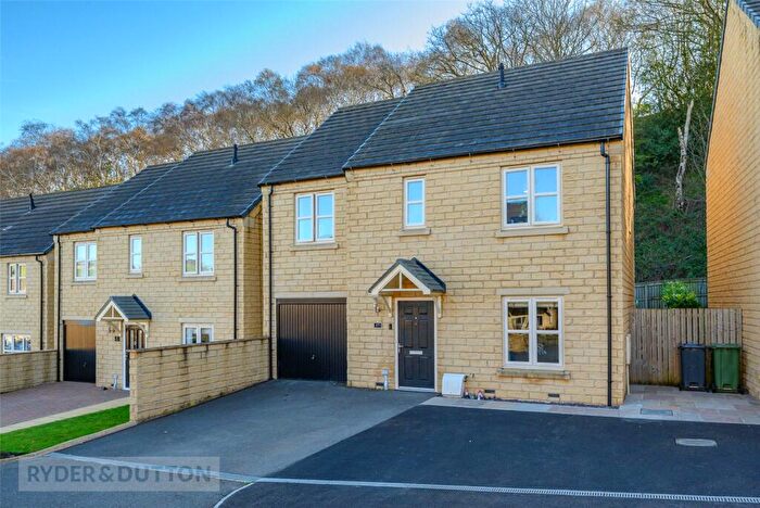 4 Bedroom Detached House For Sale In Black Rock Drive, Linthwaite, Huddersfield, West Yorkshire, HD7