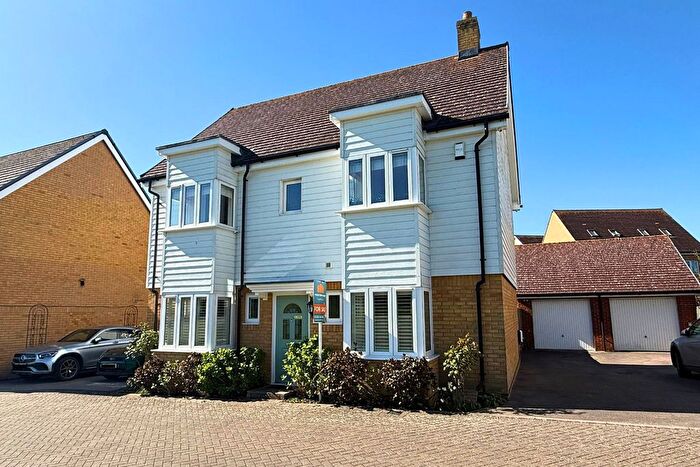 4 Bedroom Detached House For Sale In David Henderson Avenue, Ashford, TN23