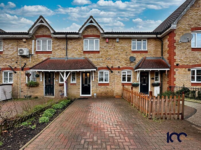 2 Bedroom Terraced House For Sale In Foxglove Road, Romford, RM7