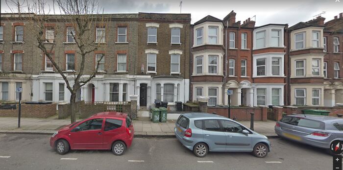 Studio To Rent In Iverson Road, London NW6