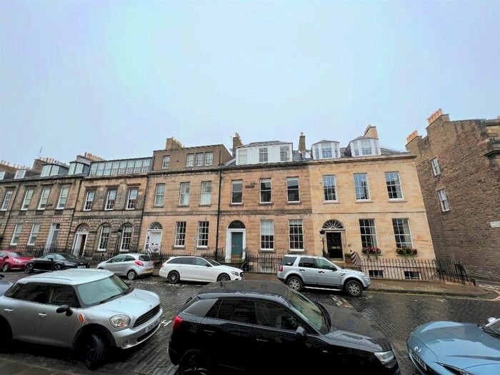 4 Bedroom Flat To Rent In Northumberland Street, New Town, Edinburgh, EH3
