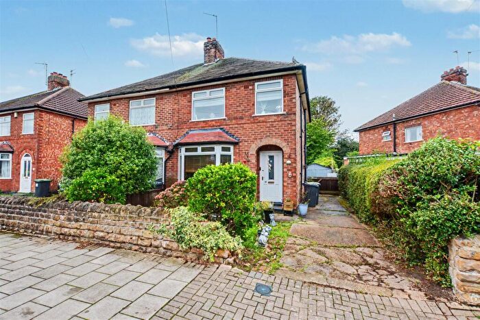 3 Bedroom Semi-Detached House For Sale In Beech Avenue, NG9