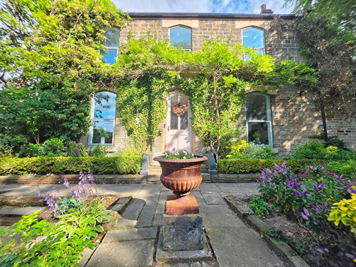 4 Bedroom Detached House For Sale In Elm Villa, Stead Lane, Hoyland, Barnsley, S74