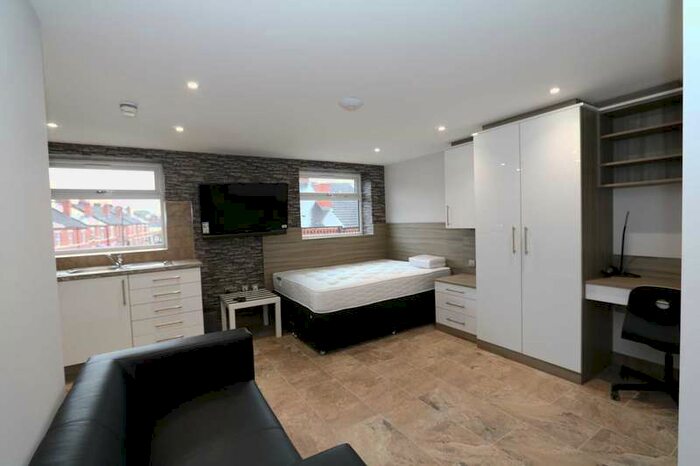 1 Bedroom Studio Flat To Rent In Apartment 5 Gulson Lodge ? Studio Apartment With All Bills & Wifi Included, Fully Furnished ? No Fees, CV1