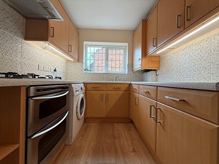 1 Bedroom Flat To Rent In Winsford Road, Sheffield, S6