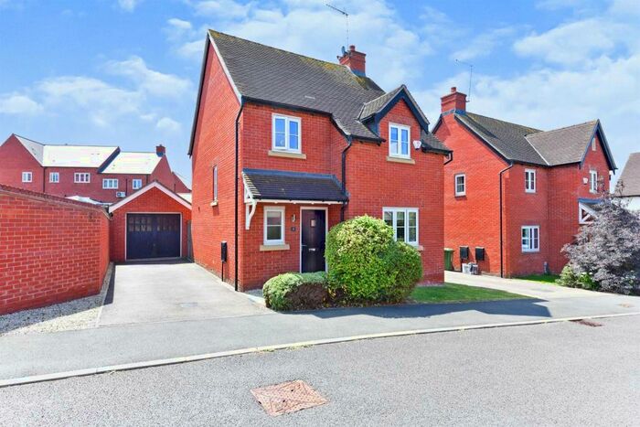 3 Bedroom Detached House For Sale In Cornflower Close, Wootton, Northampton, NN4