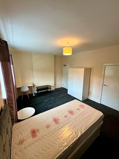 1 Bedroom Semi Detached House To Rent In Shirecliffe Lane, Sheffield, S3