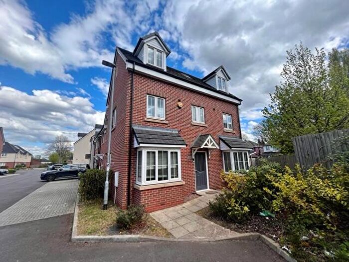 4 Bedroom House To Rent In Bromford Way, Birmingham, B36