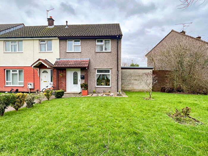 3 Bedroom End Of Terrace House For Sale In Arlingham Way, Patchway, Bristol, BS34