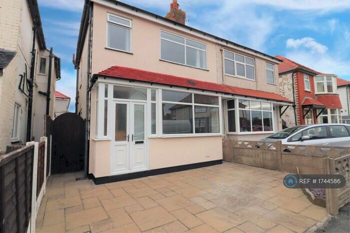 2 Bedroom Semi-Detached House To Rent In Clegg Avenue, Thornton-Cleveleys, FY5