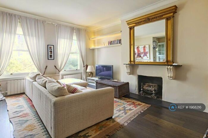 1 Bedroom Flat To Rent In Redcliffe Gardens, London, SW10